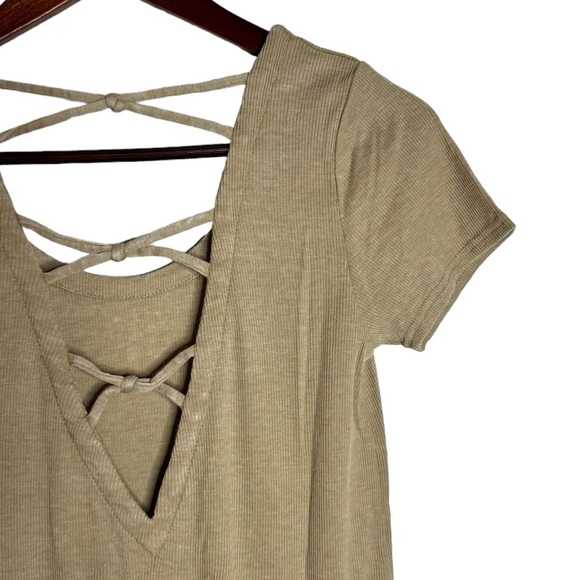 Chaser Ribbed Scoop Neck Open Back with Knotted Criss Cross Straps Tan T-shirt M - Picture 12 of 16